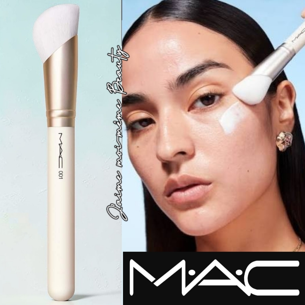MAC Cosmetics 001 Skincare Makeup Brush